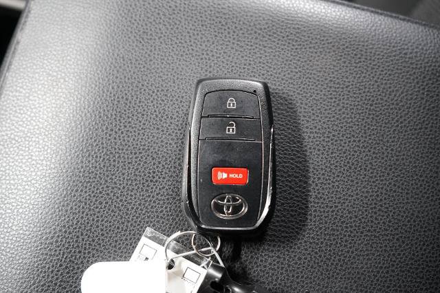 Used 2025 Toyota 4Runner SR5 AWD/4WD image 25