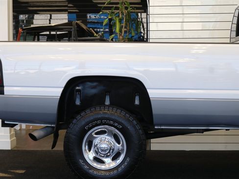 Used 2000 Dodge Ram 2500 Truck 4x4 Quad Cab image 57