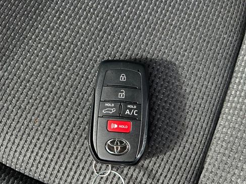 Used 2025 Toyota bZ4X FWD w/ Weather Package image 34