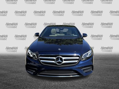 Used 2019 Mercedes-Benz E 300 image 3