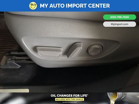 Used 2022 Toyota Highlander Limited image 12