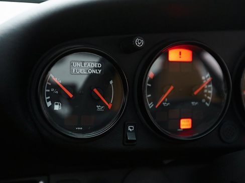 Used 1991 Porsche 911 Turbo image 37