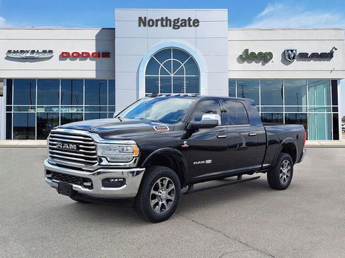 Used 2022 RAM 3500 Limited image 2