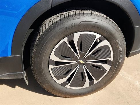 Used 2024 Chevrolet Blazer EV LT image 7