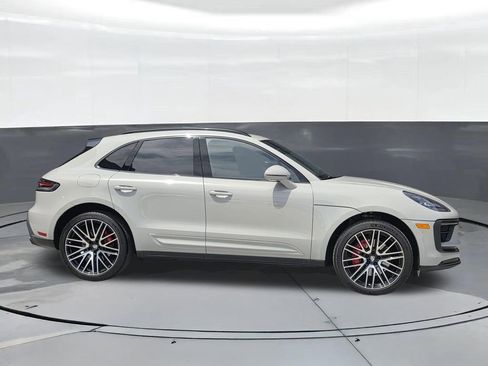 Certified 2024 Porsche Macan S AWD/4WD image 7