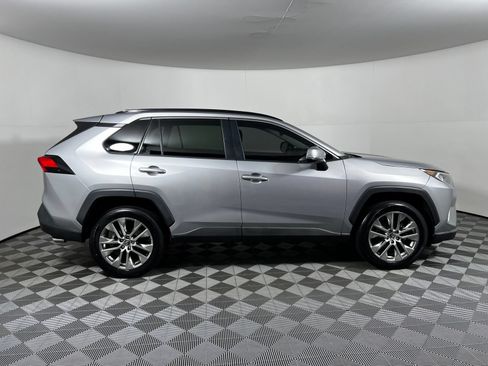 Certified 2021 Toyota RAV4 XLE Premium FWD image 4