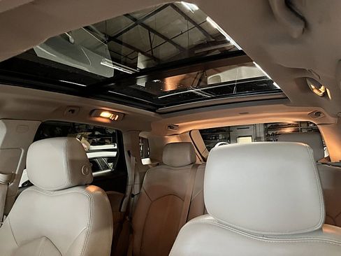 Used 2014 Cadillac SRX Performance w/ Driver Awareness Package image 31