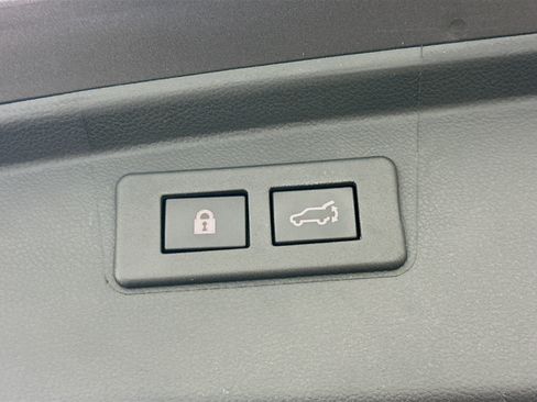 Used 2022 Subaru Outback Premium AWD/4WD image 30