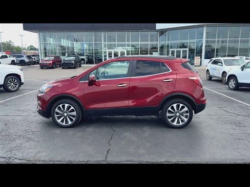 Used 2022 Buick Encore Preferred AWD/4WD image 5