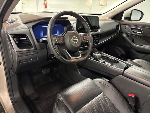 Used 2022 Nissan Rogue Platinum w/ Head-Up Display Package image 26