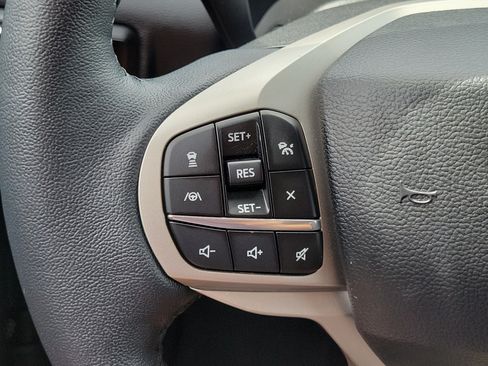 Certified 2023 Ford Explorer XLT w/ Equipment Group 202A RWD image 27