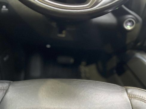 Used 2019 GMC Sierra 1500 AT4 image 22