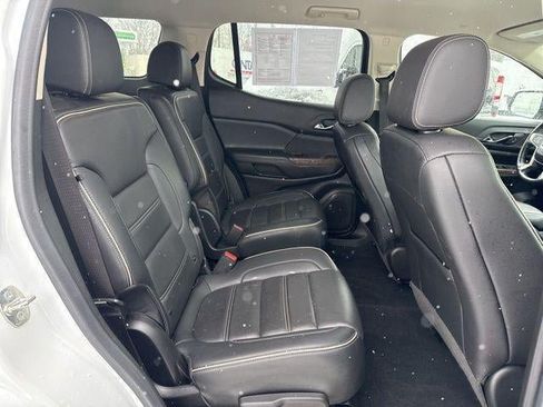 Used 2022 GMC Acadia Denali AWD/4WD image 18