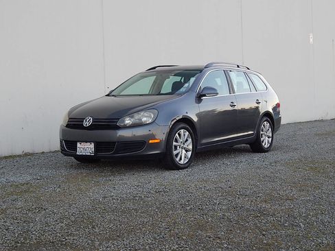 Used 2013 Volkswagen Jetta S image 1