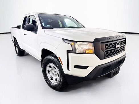 Used 2022 Nissan Frontier S image 3