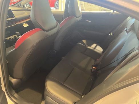 New 2025 Toyota Prius Plug-In Hybrid image 7