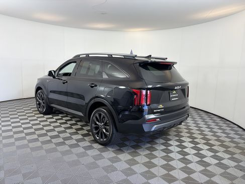 Certified 2023 Kia Sorento X-Line EX AWD/4WD image 8