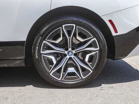 Used 2025 BMW iX xDrive50 image 8