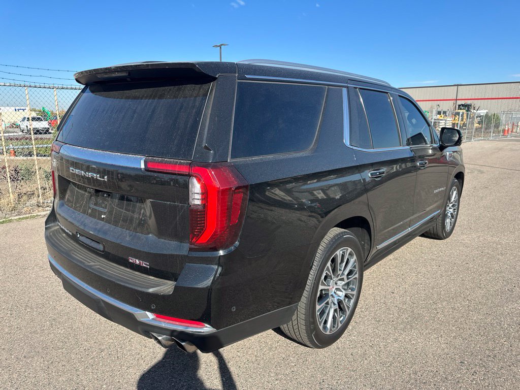 Used 2026 GMC Yukon Denali w/ Denali Reserve Package AWD/4WD image 6
