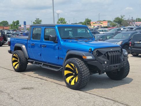 Used 2024 Jeep Gladiator Sport AWD/4WD image 4