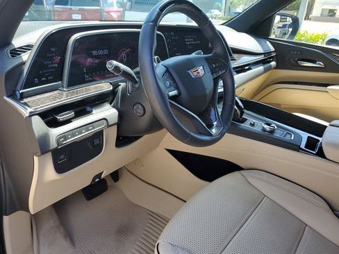 Certified 2023 Cadillac Escalade Premium Luxury w/ LPO, Radiant Package AWD/4WD image 43