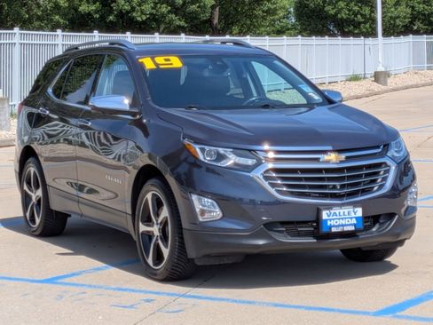 Used 2019 Chevrolet Equinox Premier AWD/4WD image 4