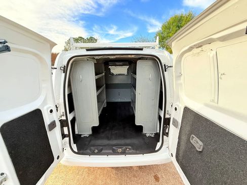 Used 2020 Nissan NV200 SV image 23