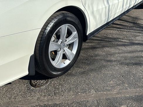 Used 2019 Honda Odyssey EX-L image 8