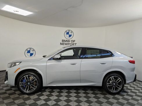 New 2026 BMW X2 xDrive28i w/ M Sport Package AWD/4WD image 9