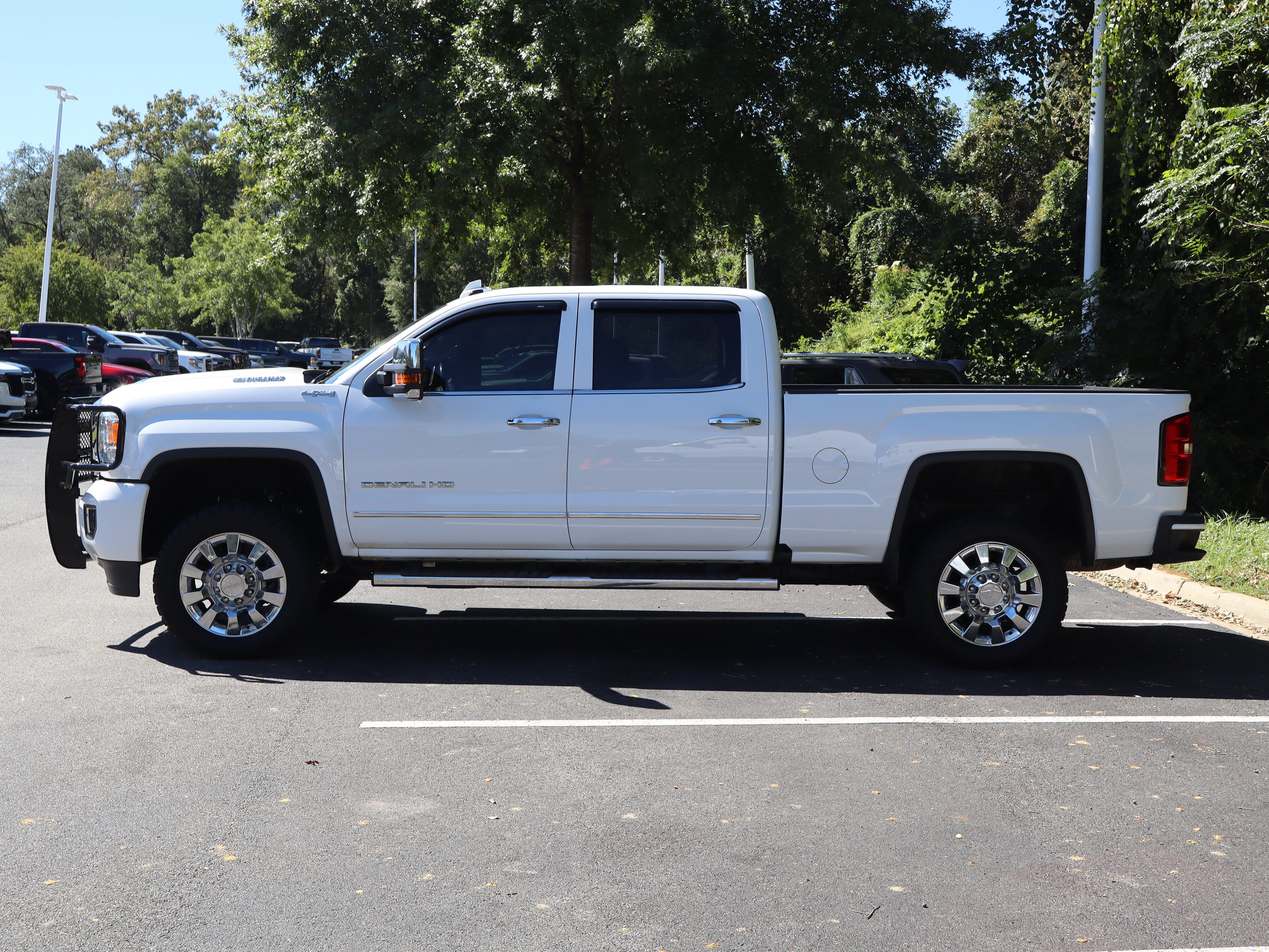 Used 2019 GMC Sierra 2500 Denali w/ Duramax Plus Package AWD/4WD image 6