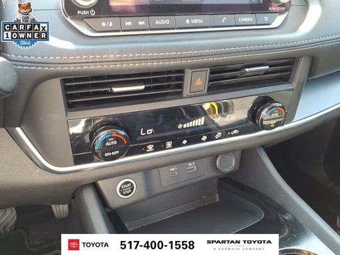 Used 2023 Nissan Rogue SV FWD image 20