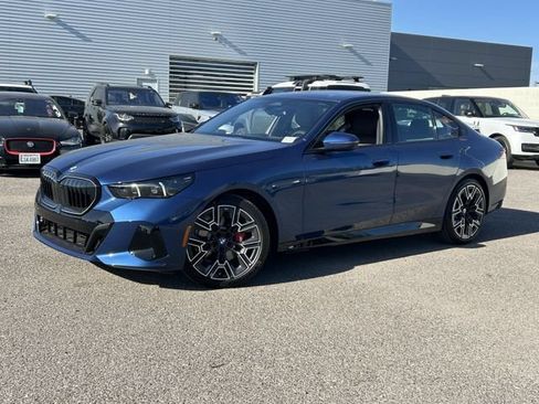 New 2027 BMW 530i w/ M Sport Package RWD image 2