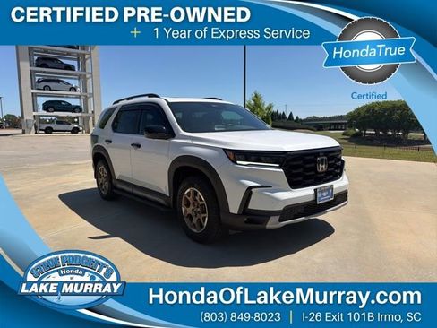 Used 2024 Honda Pilot TrailSport image 1