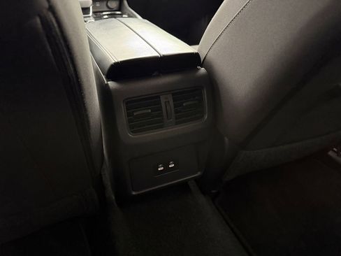 Used 2025 Nissan Rogue SV FWD image 24