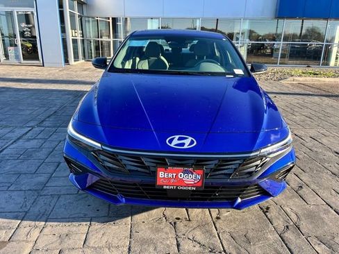 New 2026 Hyundai Elantra SEL Sport Premium FWD image 2