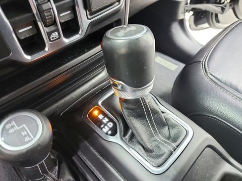 Used 2021 Jeep Wrangler Unlimited Sahara w/ Cold Weather Group AWD/4WD image 26