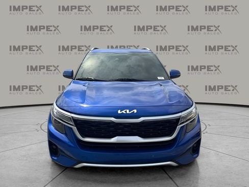 Used 2023 Kia Seltos S w/ Navigation Package FWD image 8