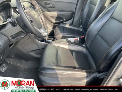 Used 2019 Chevrolet Trax Premier image 17