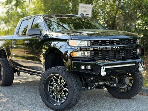 Used 2021 Chevrolet Silverado 1500 Custom Trail Boss w/ Midnight Edition image 12
