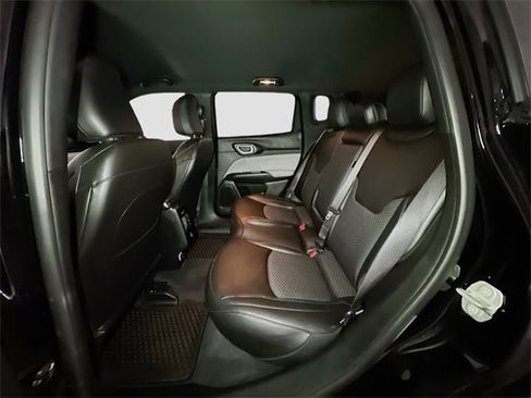 Used 2023 Jeep Compass Latitude w/ Convenience Group image 19