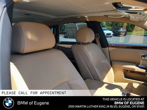 Used 2012 Rolls-Royce Ghost RWD image 13