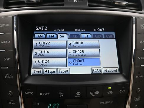Used 2010 Lexus IS 250C image 16