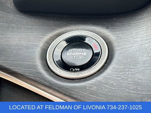 Used 2024 Jeep Grand Cherokee L Limited w/ Luxury Tech Group II image 17