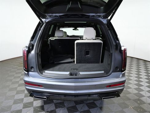 Used 2022 Cadillac XT6 Sport image 10