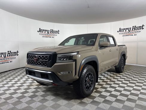 Used 2022 Nissan Frontier PRO-4X w/ Pro-4X Premium Package AWD/4WD image 1