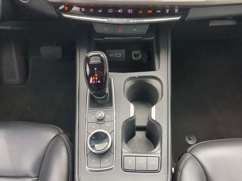 Used 2024 Cadillac XT4 Premium Luxury FWD image 22