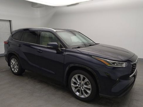 Used 2020 Toyota Highlander Limited image 11
