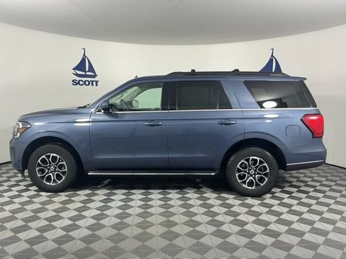 Used 2022 Ford Expedition XLT image 4