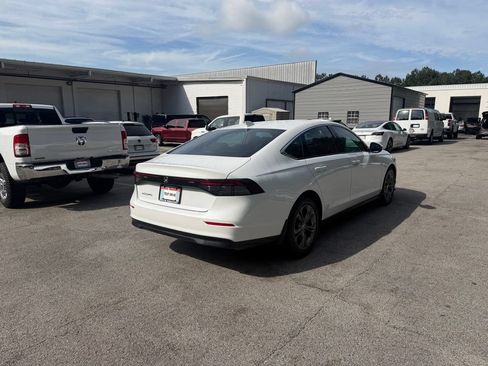 Used 2024 Honda Accord EX image 6