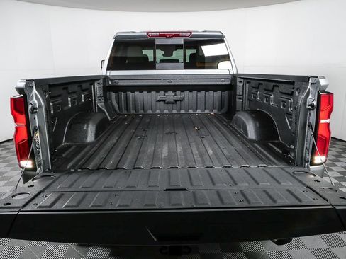 New 2026 Chevrolet Silverado 2500 ZR2 image 31